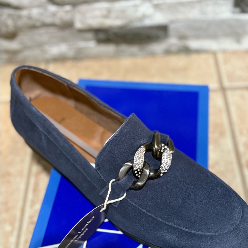 White Mountain Genuine Upper Leather Navy Casavas Loafers - Size Women’s 11 - Picture 10 of 14